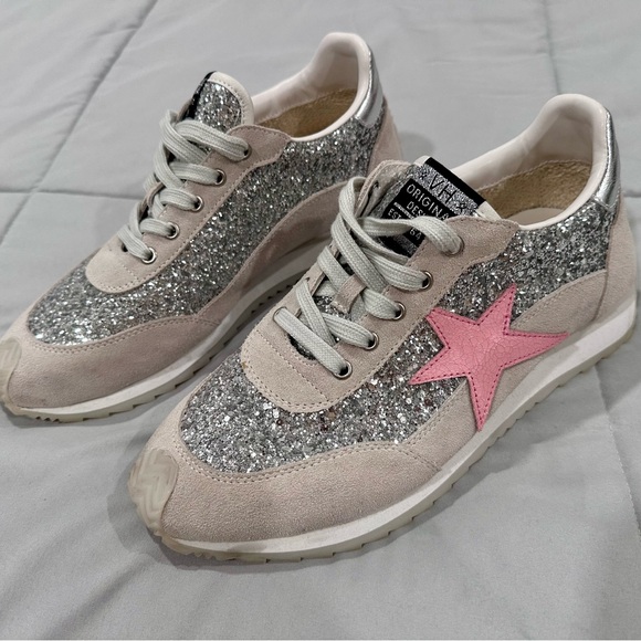 Vintage Havana Silver Glitter Sneakers with Pink Star - Picture 1 of 7